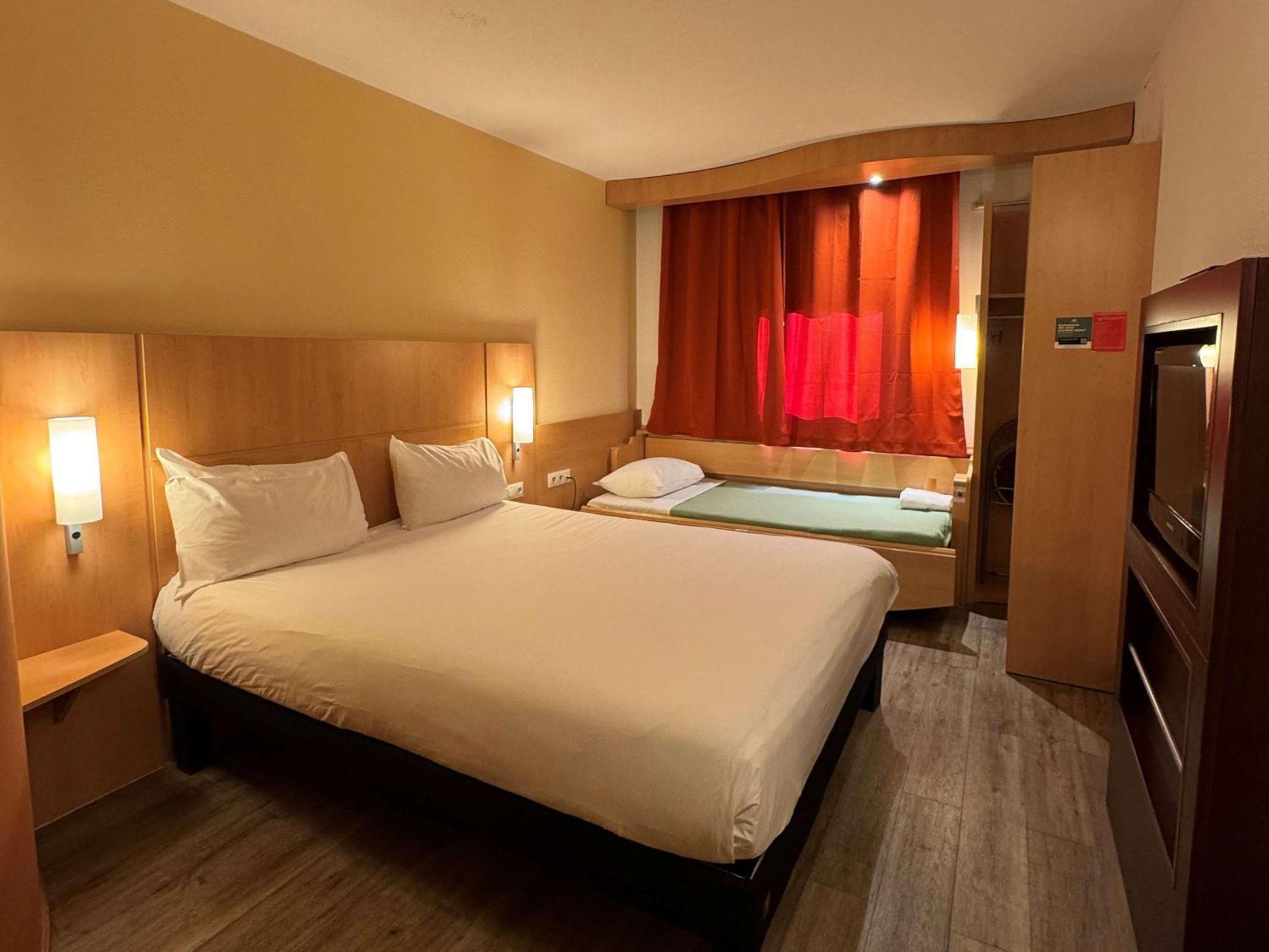Ibis Istres Trigance Hotel Eksteriør billede