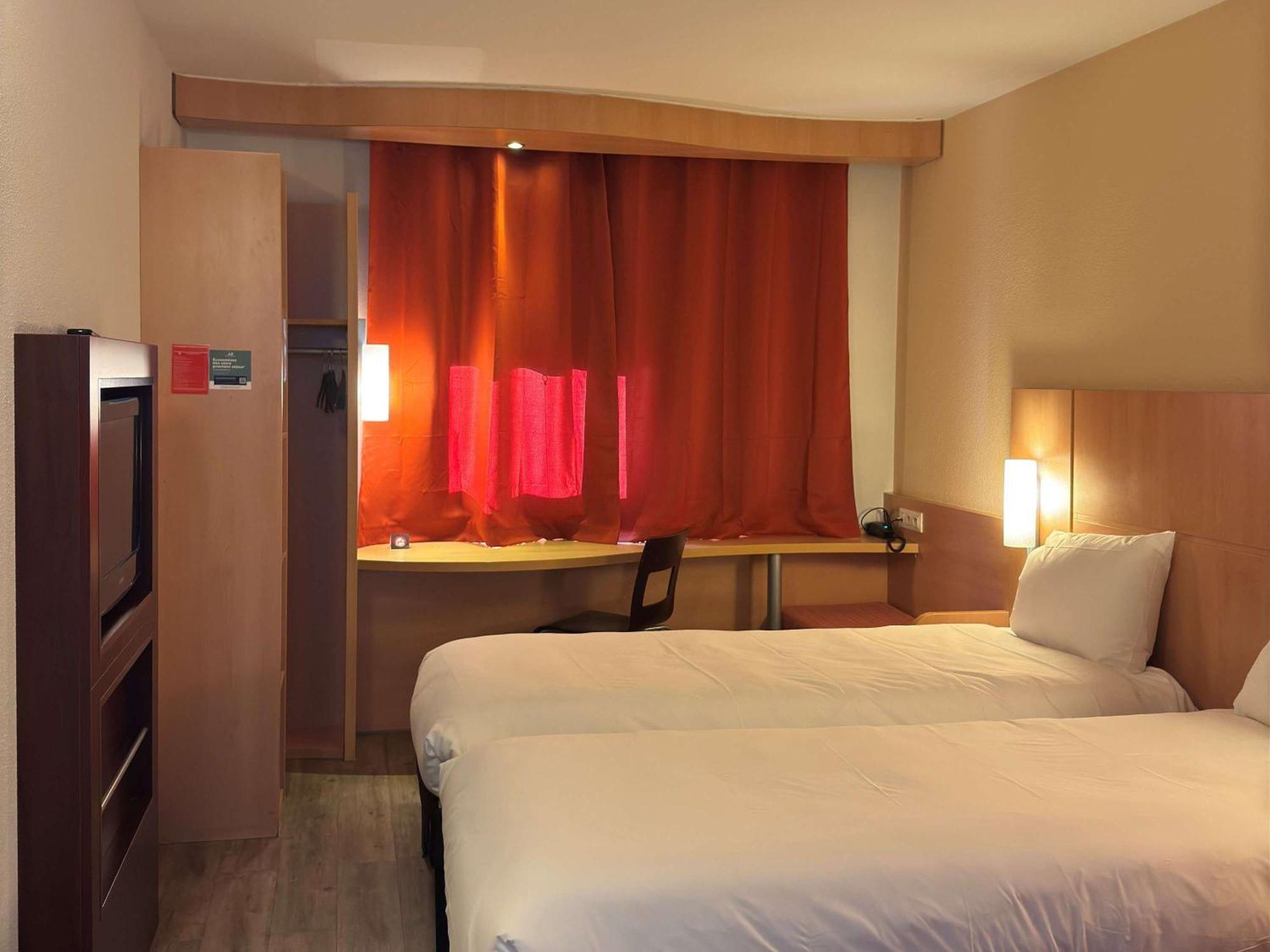 Ibis Istres Trigance Hotel Eksteriør billede